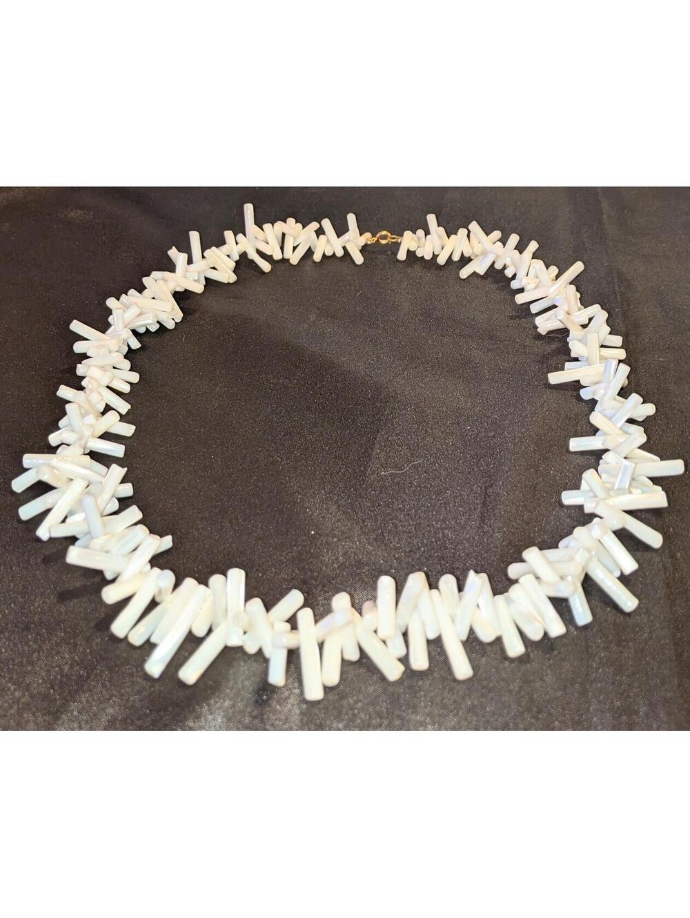 Vintage Chunky White Mother Of Pearl Abalone Shell Beaded Necklace 26" EUC